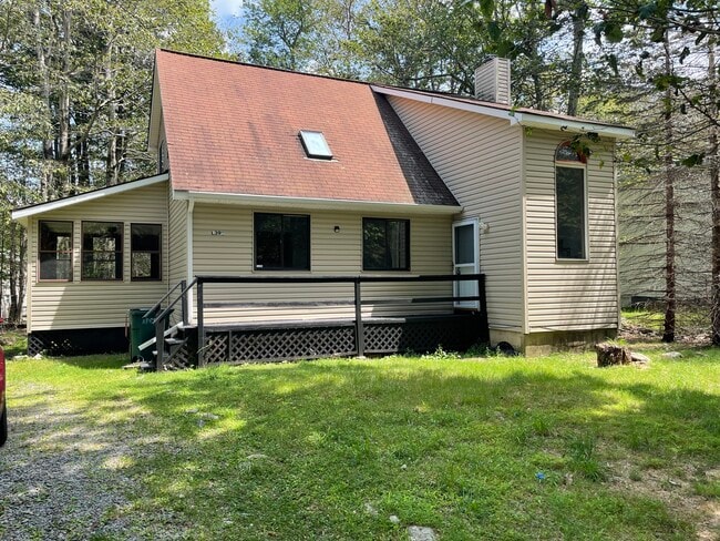 Primary Photo - 2141 Rosemont Dr