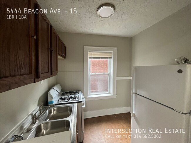 Building Photo - 5444 Beacon Ave