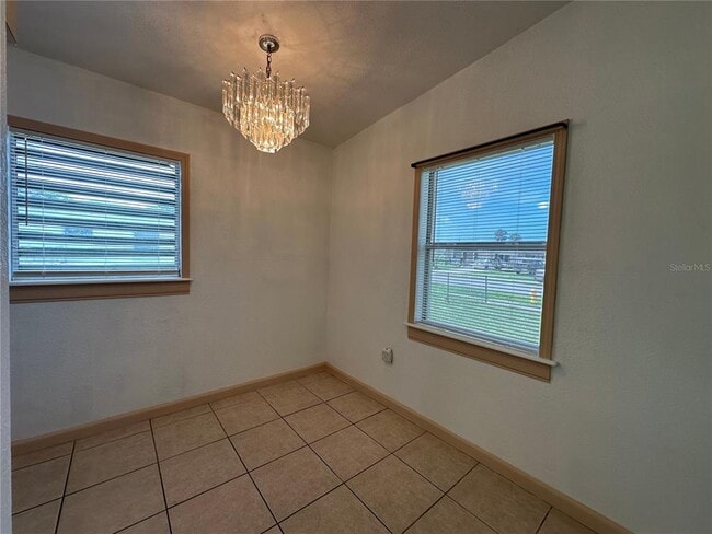 Building Photo - 3340 Normandy Dr