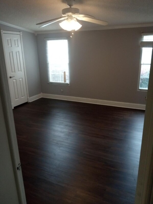 Building Photo - 881 Whaler Pl
