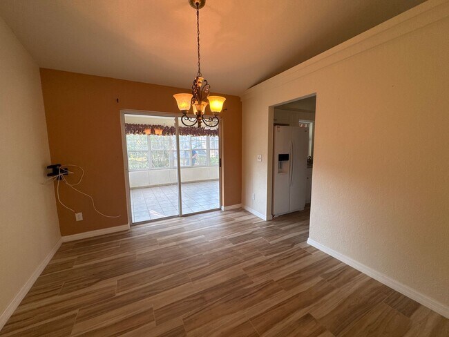 Building Photo - Beautiful Pool Home In Great Location!