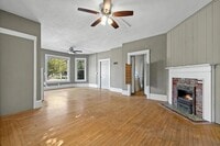 Building Photo - Freemont Duplex