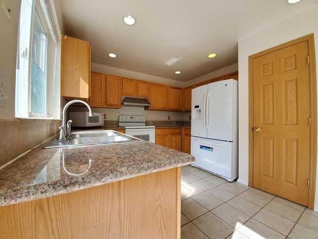 Building Photo - Charming 4-Bedroom Home in Peaceful Neighb...