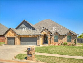 Building Photo - 16012 Redstem Wy
