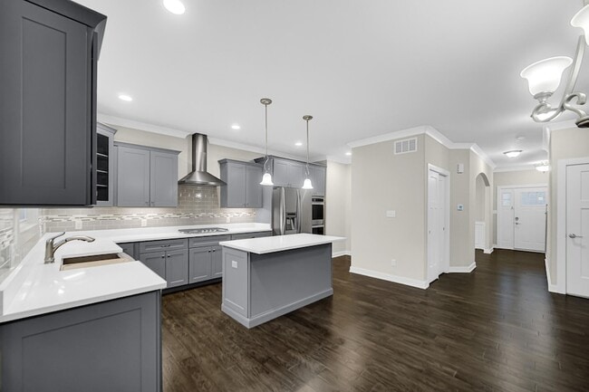 Building Photo - 2111 Easton Park Dr