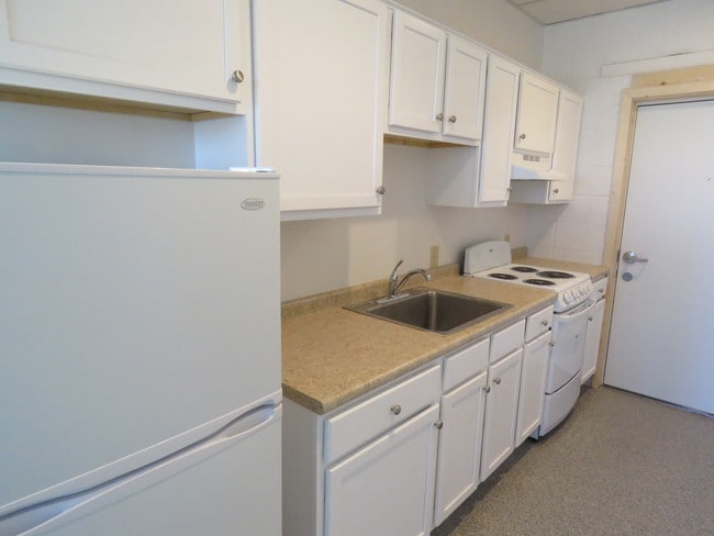 Building Photo - Kennard Senior Living