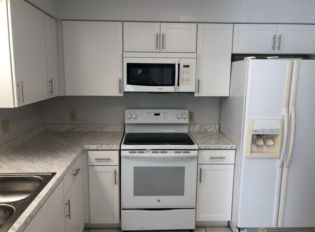 Building Photo - Great Home in the SW