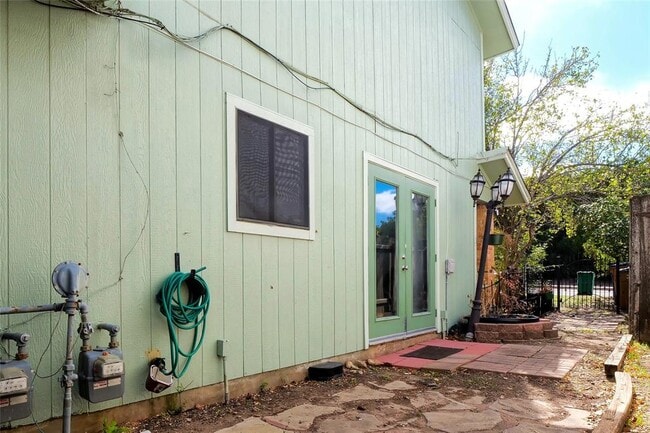 Building Photo - 3222 Tamarron Blvd