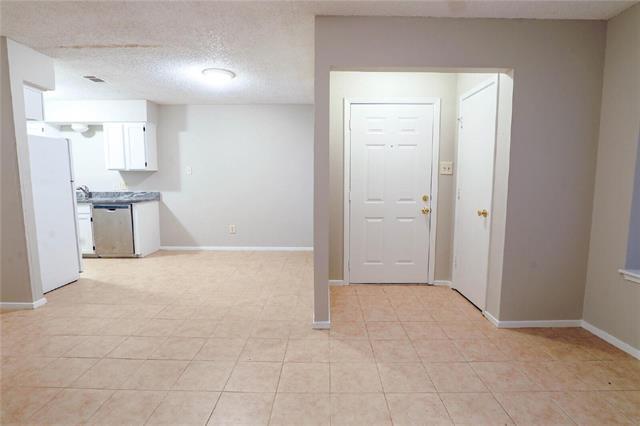 Building Photo - 503 Crowley Rd