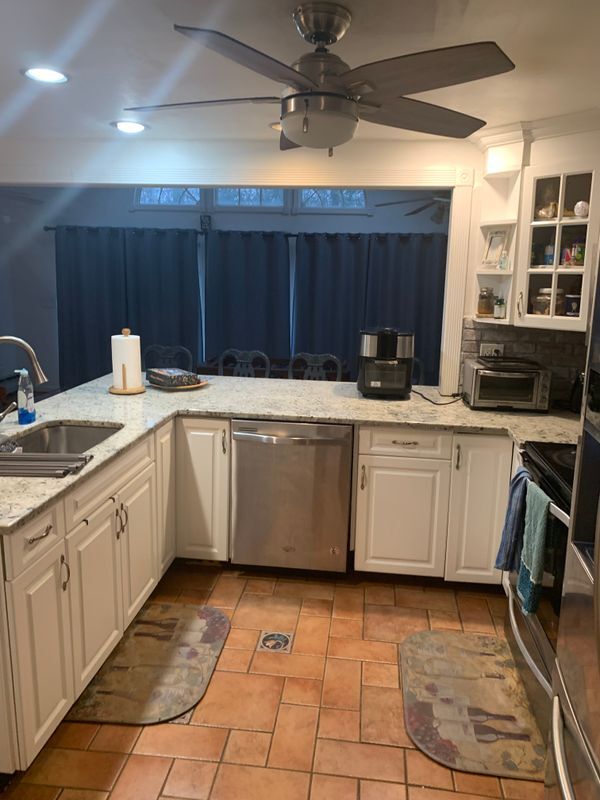 Building Photo - 295 Beth Ln