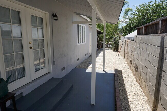 Building Photo - 7633 Enfield Ave