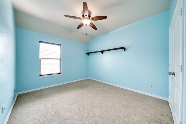 Building Photo - 4818 Seabird St