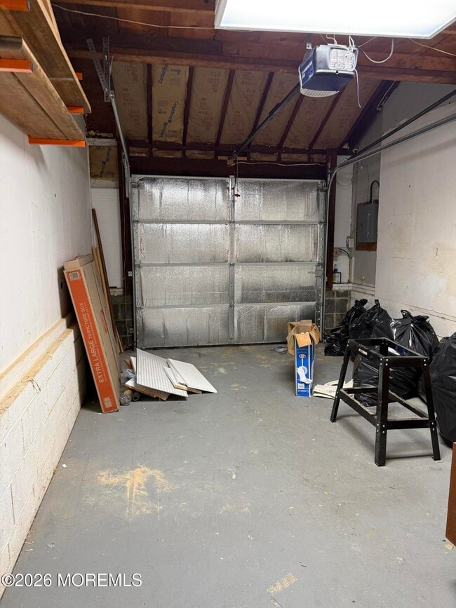 Building Photo - 35 Arno St