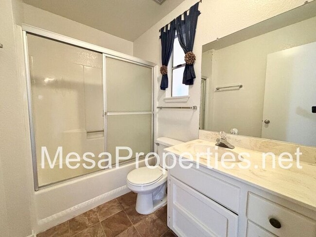 Building Photo - 13185 Rolling Ridge Dr