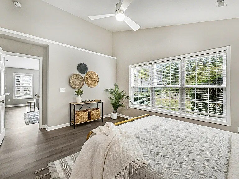 Building Photo - 3416 Wellesley Ct