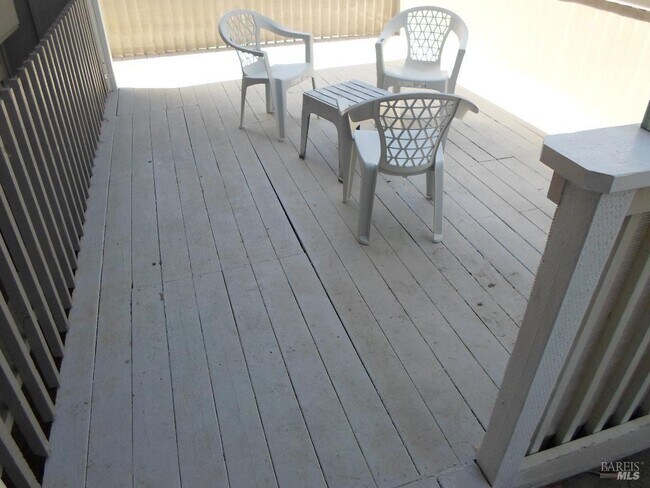 Building Photo - 117 Sunset Cir