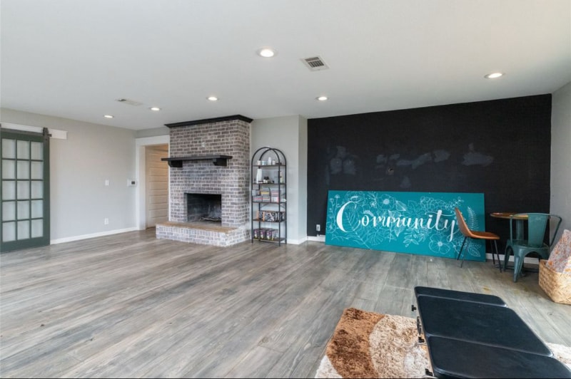 Building Photo - 3193 E State Hwy 114