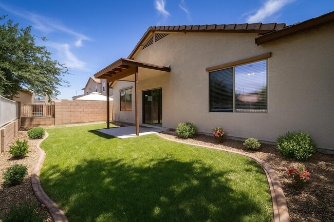 Building Photo - 7398 W Fargo Dr