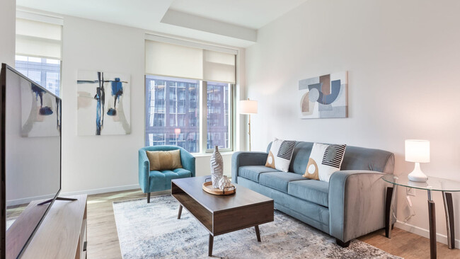 Primary Photo - 131 Seaport Blvd