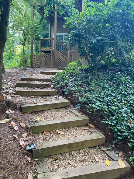 Building Photo - 40 Colony Ridge Pl