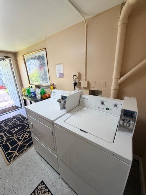 Building Photo - 301 S Palmway