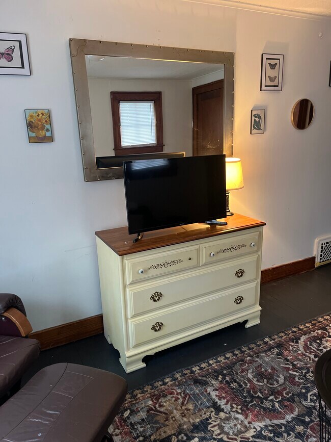 Building Photo - 52 West St