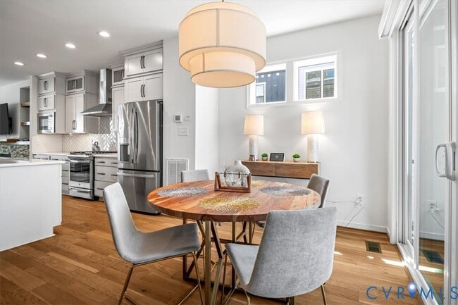 Building Photo - 2 Shiplock Row