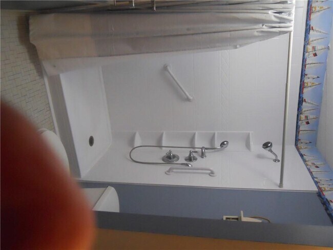 Building Photo - 1302 Capella S