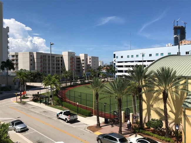 Building Photo - 18001 N Bay Rd