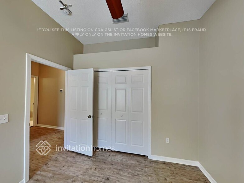 Building Photo - 6242 White Clover Cir