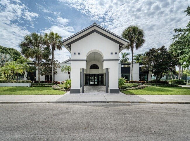 Building Photo - 2908 Banyan Blvd Cir NW