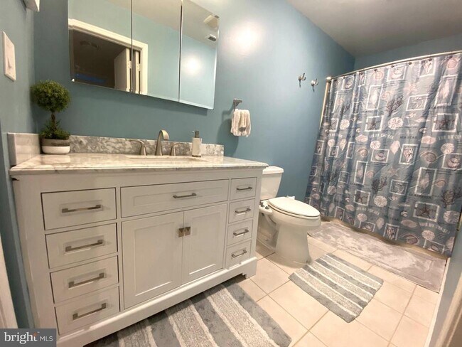 Building Photo - 39A Sumac Ct