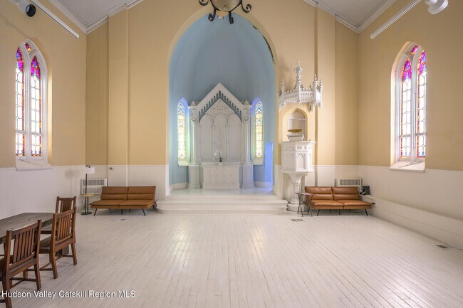 Building Photo - 428 State St