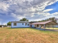 Building Photo - 1116 Hickory Ln