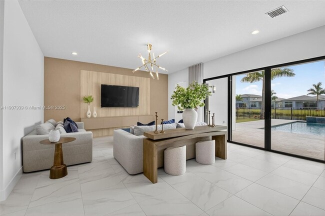 Building Photo - 8356 Royal County Down Rd