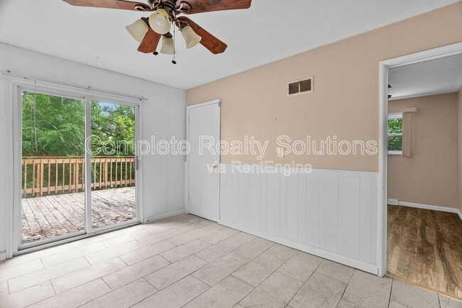 Building Photo - 7219 Harney Ave