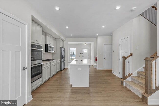 Building Photo - 88 Rosemary Wy