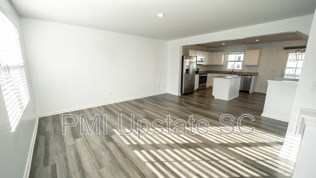 Building Photo - 226 Coldwater Creek Ct