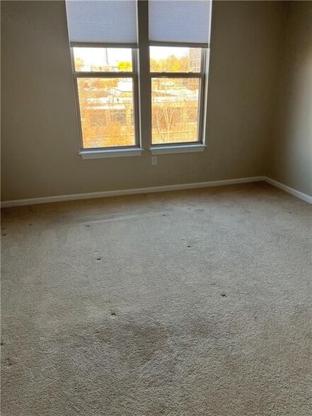 Building Photo - 1000 Providence Pl