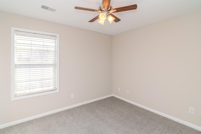 Building Photo - 188 Blue Heron Pl