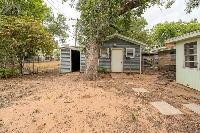 Building Photo - 109 Highland Dr