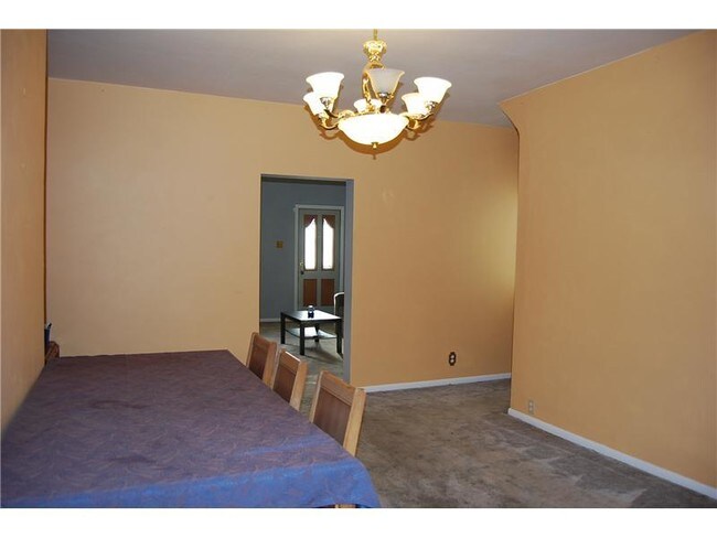 Building Photo - 127 S 20th St