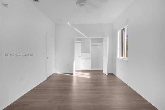Building Photo - 8464 SW 138th St