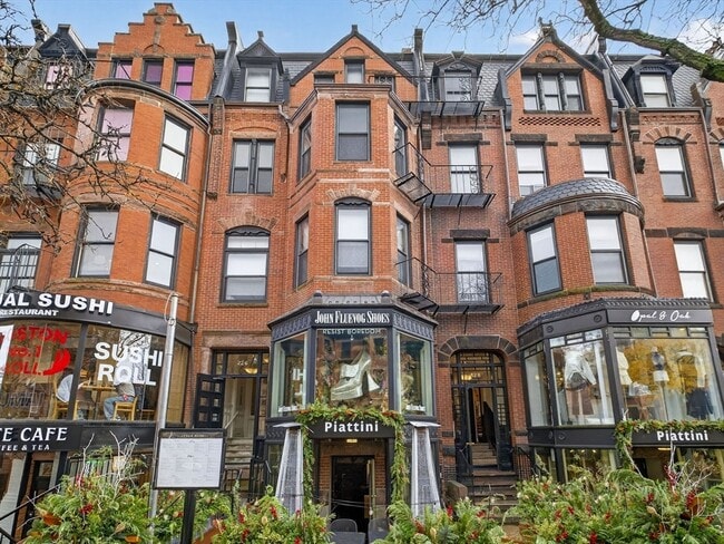 Building Photo - 232 Newbury St