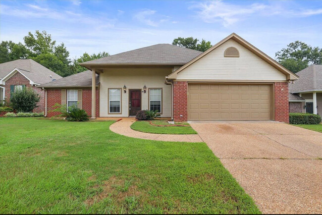 Primary Photo - 428 Wildberry Cir