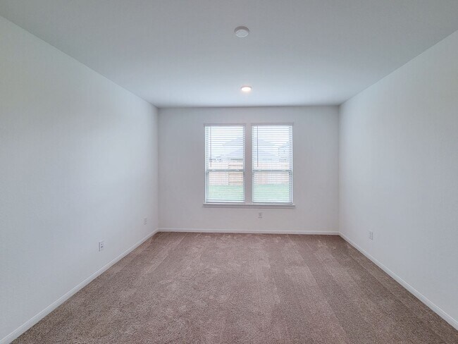 Building Photo - Beautiful brand-new construction with exceptional lake view in a new master planned community in ...