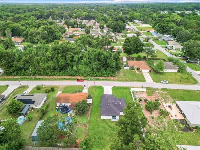 Building Photo - 13609 Markhan St