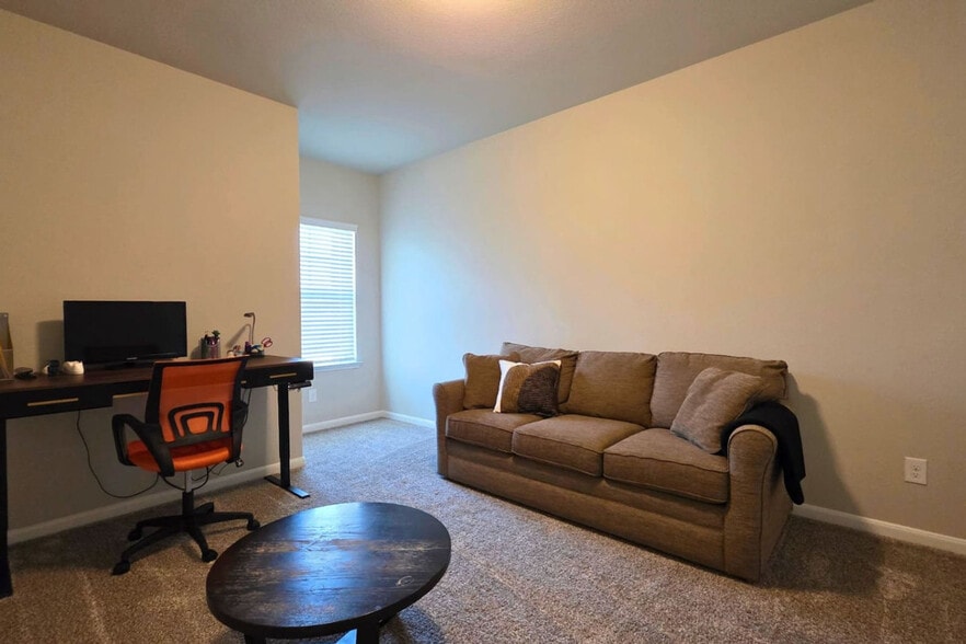 Building Photo - 3803 Lancer Cir