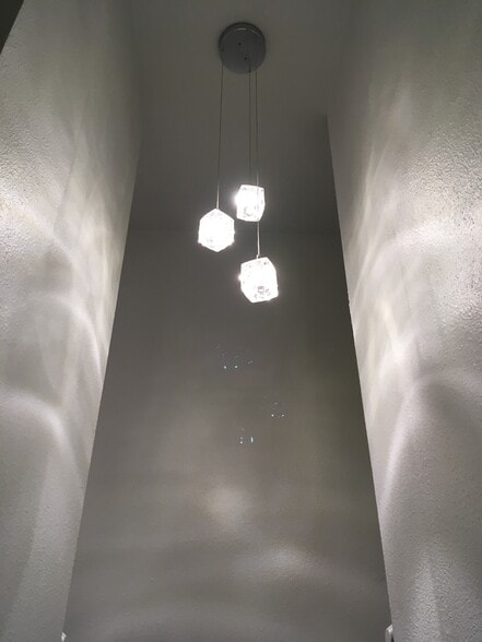 New lighting - 8604 Willowick Drive