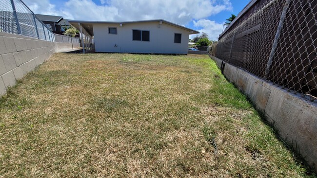 Back yard from far corner - 2342 Ahakuka Pl